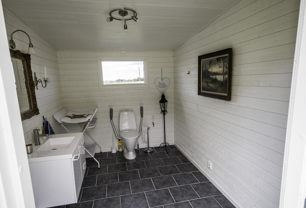 Stall Haellarp Falkenberg Exterior photo